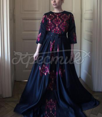 Атласное вышитое женское платье "Королева" Украина