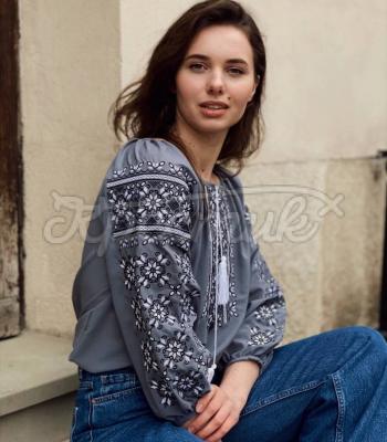 Сучасна жіноча вишиванка  "Філософія" купити блузку вишиванку