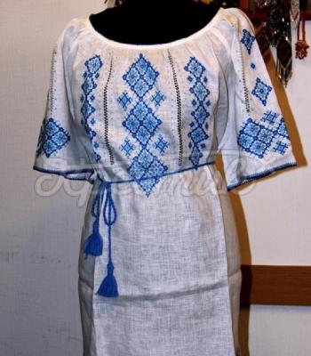 Женское вышитое платье "Ромбы и цветы" фото