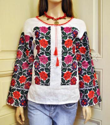Цветочная вышитая блуза "Фантазия" фото
