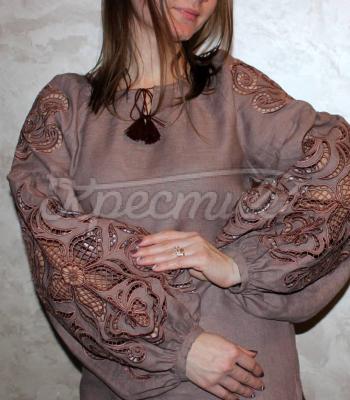 Вышитая женская блузка "Шоколадное ришелье" купить