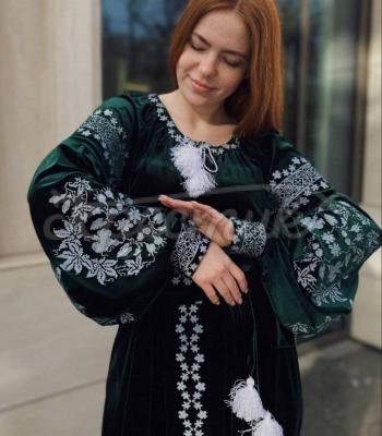 Зеленое вышитое платье "Анастасия" купить вышиванки