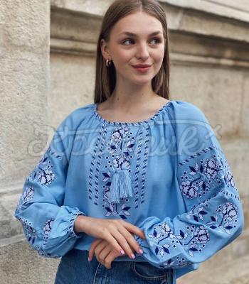 Голубая женская вышитая блузка "Лаки" украинский дизайн