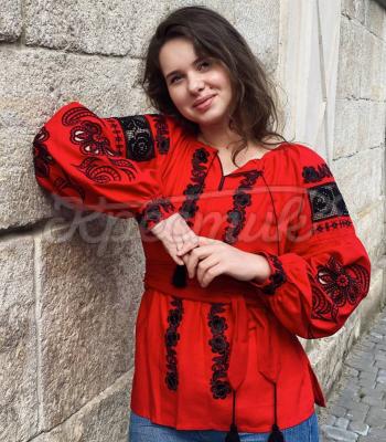 Красная женская вышиванка с ришелье "Олимпия" купить блузку Киев