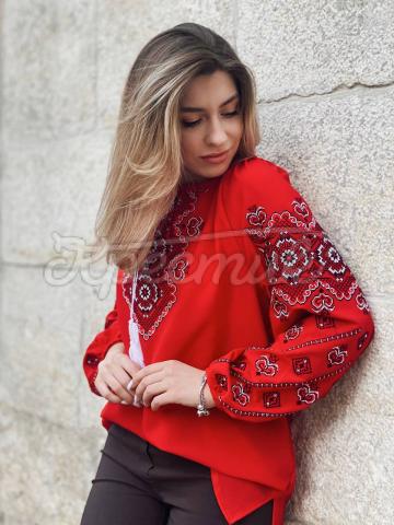 Вышитая красная блузка "Ариадная" купить блузку бохо