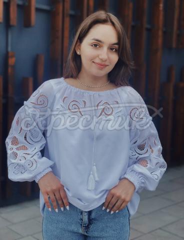 Вышитая белая блузка "Кантри" украинский дизайнер