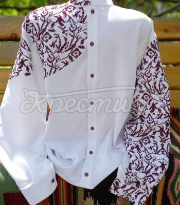 Белая вышитая рубашка "Цветочный узор" фото