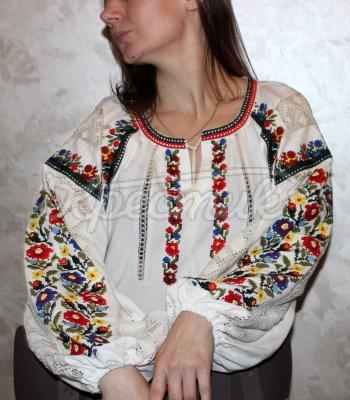 Жіноча вишита блуза "Квіткова райдуга" фото