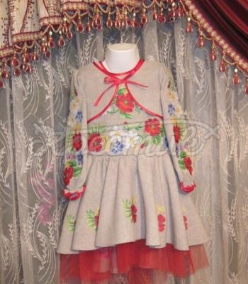 Красивое вышитое платье для девочки "Поле маков" фото