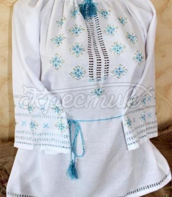 Женская вышитая блузка Василек фото