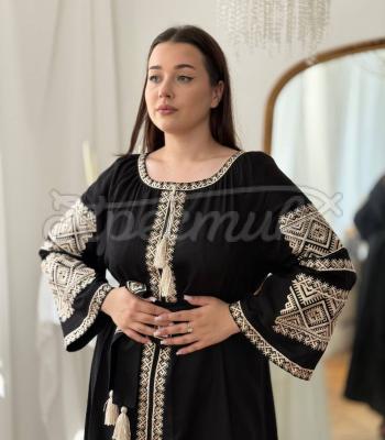 Вишита чорна сукня «Таємниця» чорна сукня з вишивкою під замовлення