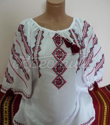 Женская вышиванка "Украиночка нарядная" фото