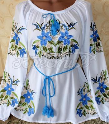 Женская вышиванка "Лилия блу" фото