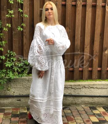 Лляна вишита біла сукня «Перлина» довга сукня з вишивкою рішельє 