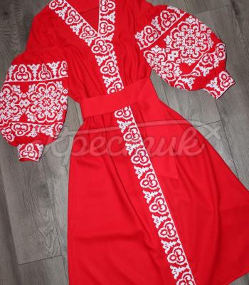 Льняное вышитое платье "Алое пламя" фото