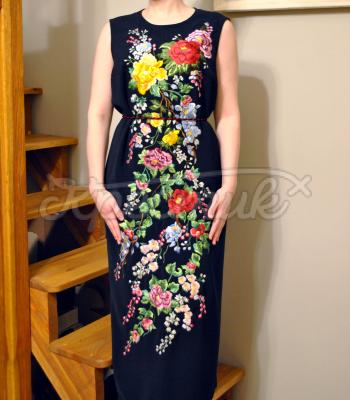 Вышитое женское платье в пол "Цветочный луг" фото