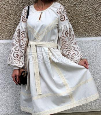 Нежное вышитое платье "Грация" фото