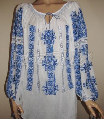 Женская блузка на маркизете "Синий лед" фото