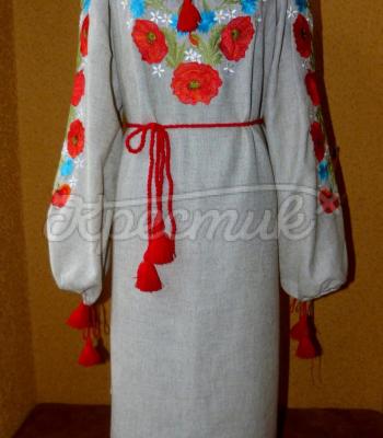 Украинское вышитое платье с красными маками фото