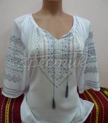 Женская блузка вышиванка "Шелковистая" фото