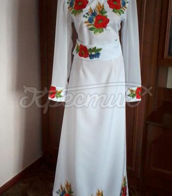 Женское вышитое платье "Белоснежка" фото