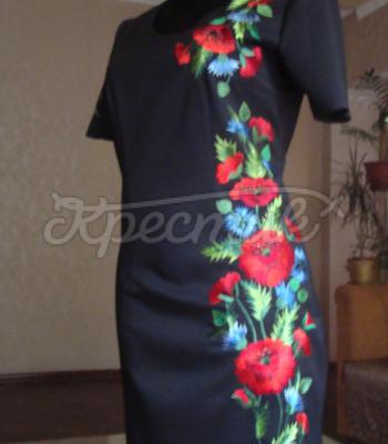 Черное классическое вышитое платье "Маки и васельки" фото Крестик