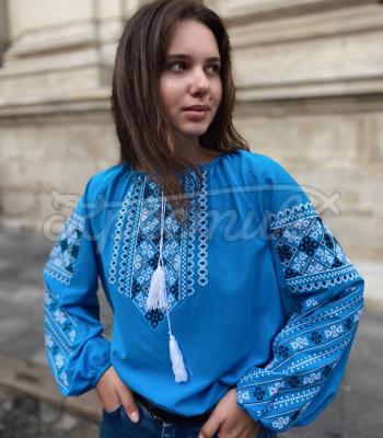 Летняя женская вышиванка на шифоне голубая "Бафи" купить вышитую блузку Одесса