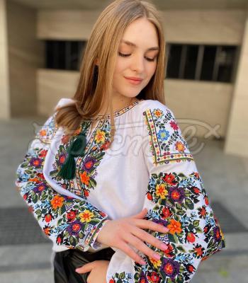 Борщівська жіноча вишиванка квіткова "Спокуса" купити блузку бохо