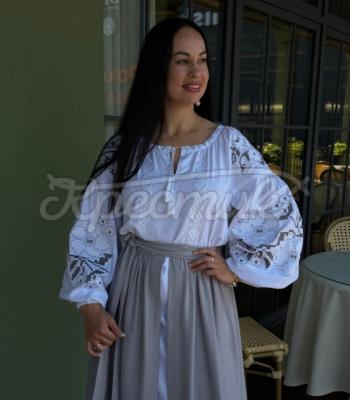 Вишитий костюм в пастельних кольорах "Лейла" купити вишиту сукню з плахтою