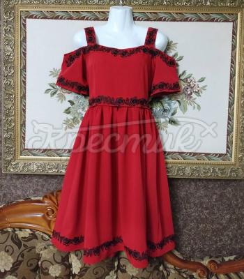 Вышитое платье красного цвета "Касандра" фото