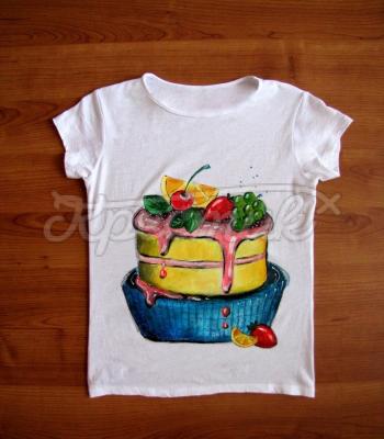 Женская футболка ручной росписи "Сладкоежка" фото