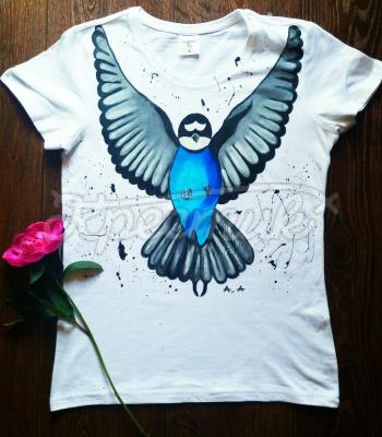 Женская футболка ручной росписи "Синяя птица" фото