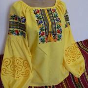 Жовта вишита блуза "Лимон" фото