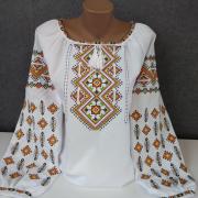 Біла жіноча вишиванка "Осіння" фото