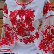 Біла жіноча вишиванка "Олеандр" фото