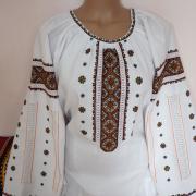 Женская вышиванка низью "Клейдоскоп" фото Крестик Киев