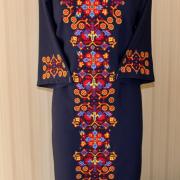 Женское вышитое платье "Изысканность лета" найти