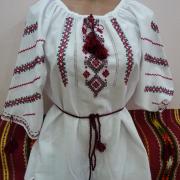 Стильная традиционная женская вышиванка "Княжна"
