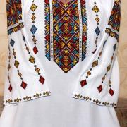 Женская вышиванка "Низинка цветастая" фото