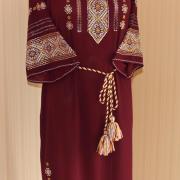 Женское вышитое платье "Вышневый сок" фото