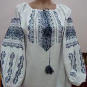 Жіноча вишиванка ручної роботи "Лід" вишиванки ручна вишивка