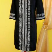 Женское вышитое платье " Белое на черном" купить