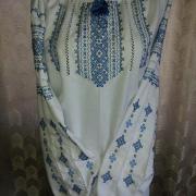 Женская вышиванка "Голубые облака" фото