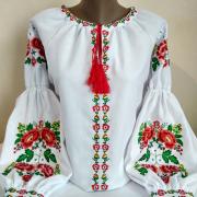 Женская вышиванка "Цветущая молодость" фото