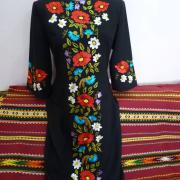 Женское платье вышиванка "Цветочный венок" фото