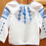 Детская вышитая сорочка "Мечты о лете" фото
