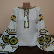 Біла жіноча вишиванка "Ромби" фото