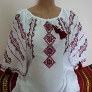 Женская вышиванка "Украиночка нарядная" фото