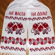 Вишитий весільний рушник "Троянди" хрестик