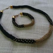 Набір з бісеру ручної роботи "Чорне золото" купити